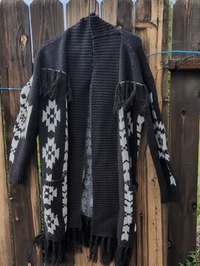Idyllwind Black and Gray Knit Open Cardigan